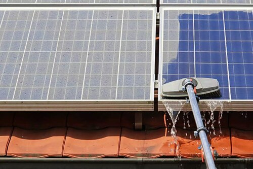 Solar Panel Cleaning Service